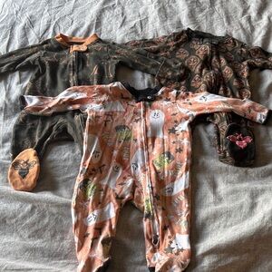 Burt’s Bees Halloween One-Piece Footed Pajama (set of 3)
